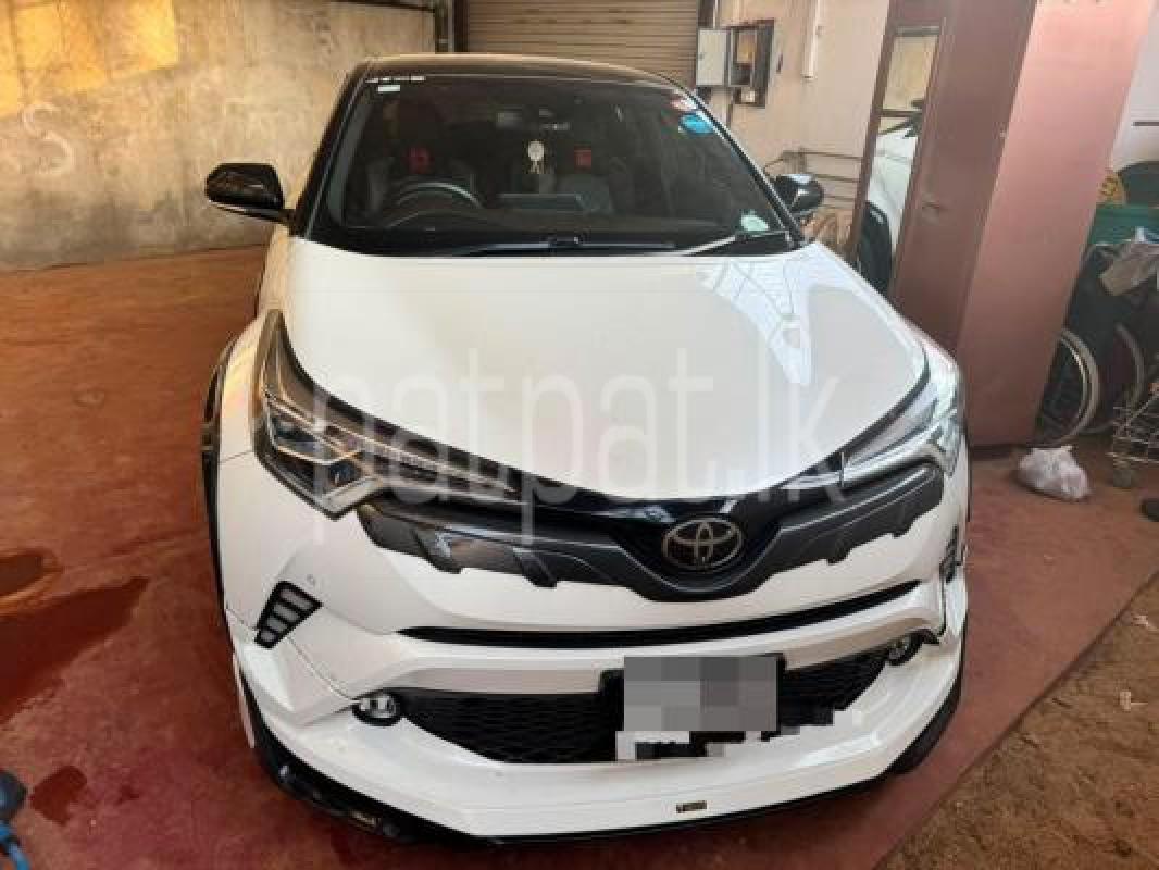 Toyota CHR 2018 -  SUV sale in Sri Lanka - patpat.lk