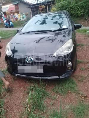 Toyota Aqua 2014 - பயன்படுத்தப்பட்டது கார் sale in Sri Lanka - patpat.lk