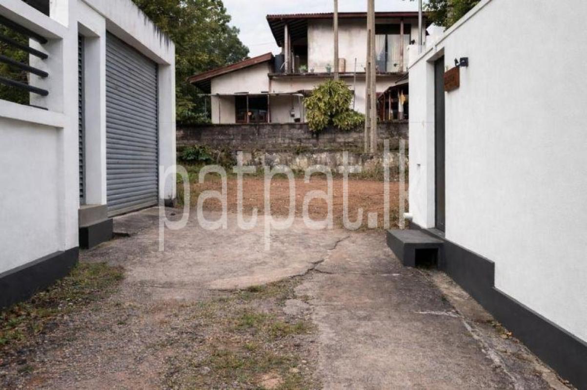 Residential Land for Sale in Kottawa