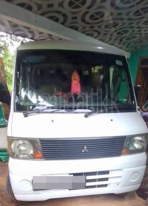 Mitsubishi Minicab 2002 - பயன்படுத்தப்பட்டது வேன் sale in Sri Lanka - patpat.lk