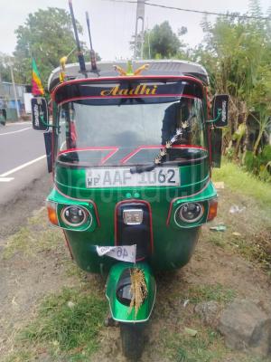 Bajaj Three Wheel 2012