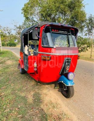 Bajaj Three Wheel 2008