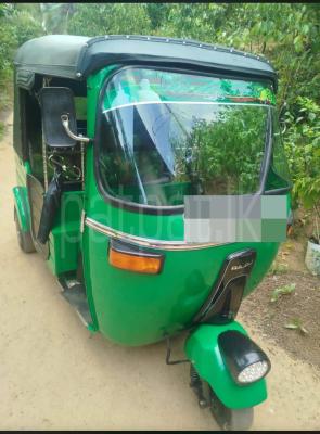 Bajaj Three Wheel 2008
