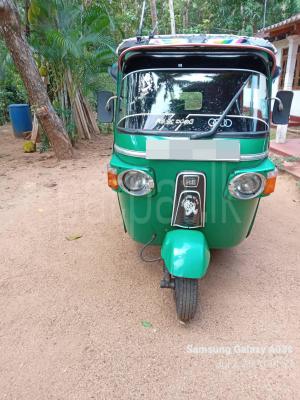 Bajaj 4 stroke 2012 -  ත්‍රිරෝද රථය sale in Sri Lanka - patpat.lk