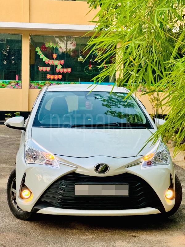 Toyota Vitz 2018 -  கார் sale in Sri Lanka - patpat.lk