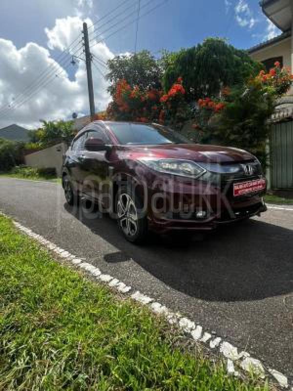 Honda Vezel 2015 -  SUV රථය sale in Sri Lanka - patpat.lk