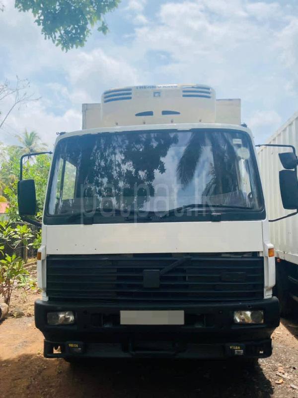 Volvo Tracked Pavers 1999 - பயன்படுத்தப்பட்டது டிரக் sale in Sri Lanka - patpat.lk