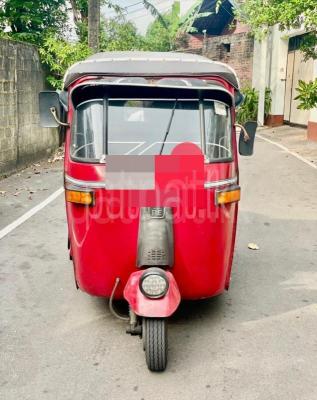 Bajaj Three Wheel 2005