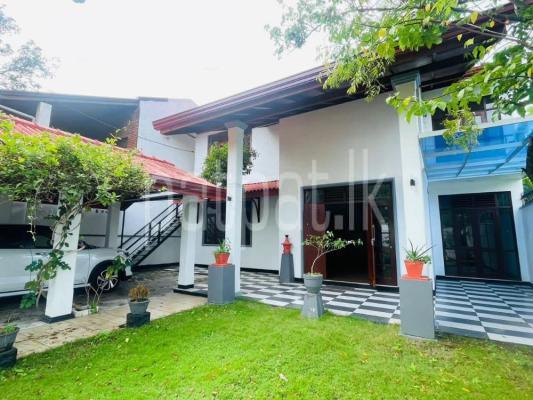 House for Sale in Colombo Fort (Colombo 01)