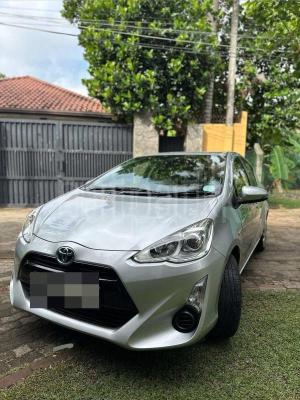 Toyota Aqua 2015 - Used Car sale in Sri Lanka - patpat.lk