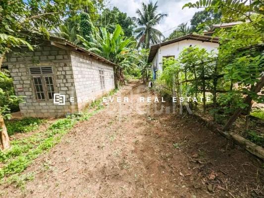Commercial Land for Sale in Minuwangoda