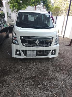 Suzuki Wagon R 2018 -  කාර් sale in Sri Lanka - patpat.lk