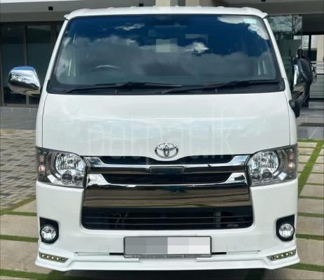 Toyota Hiace 2019