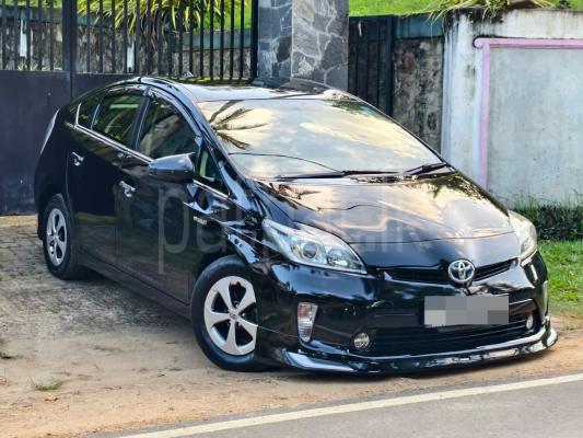 Toyota Prius 2013 -  Car sale in Sri Lanka - patpat.lk