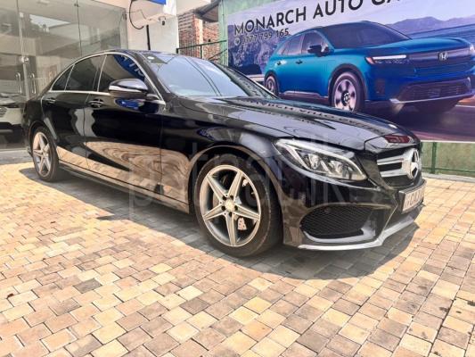 Mercedes Benz C300 2015
