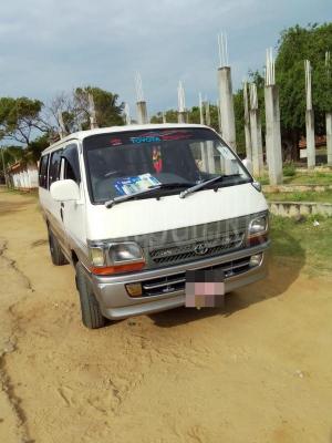 Toyota Super GL 1997 - பயன்படுத்தப்பட்டது வேன் sale in Sri Lanka - patpat.lk