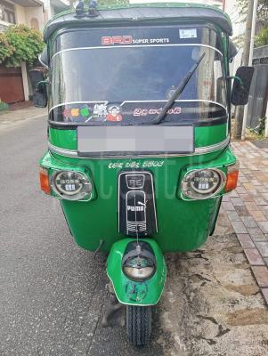 Bajaj 4 stroke 2011 - Used Three wheeler sale in Sri Lanka - patpat.lk