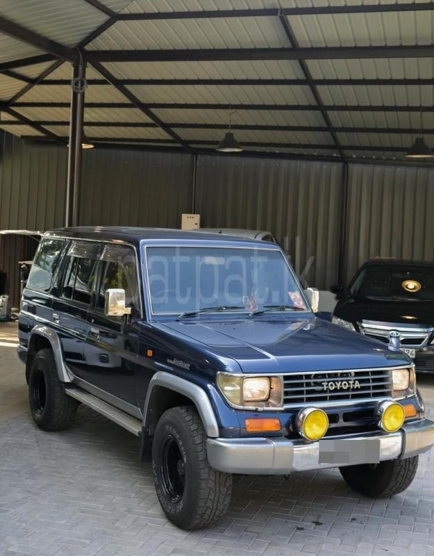 Toyota Land Cruiser 2016 - භාවිතා කරන ලද SUV රථය sale in Sri Lanka - patpat.lk