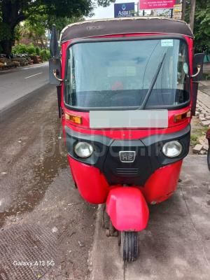 Bajaj 4 stroke 2015 - பயன்படுத்தப்பட்டது முச்சக்கர வண்டி sale in Sri Lanka - patpat.lk