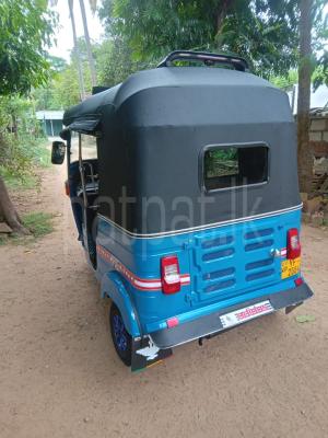 Bajaj 4 stroke 2011 - Used Three wheeler sale in Sri Lanka - patpat.lk