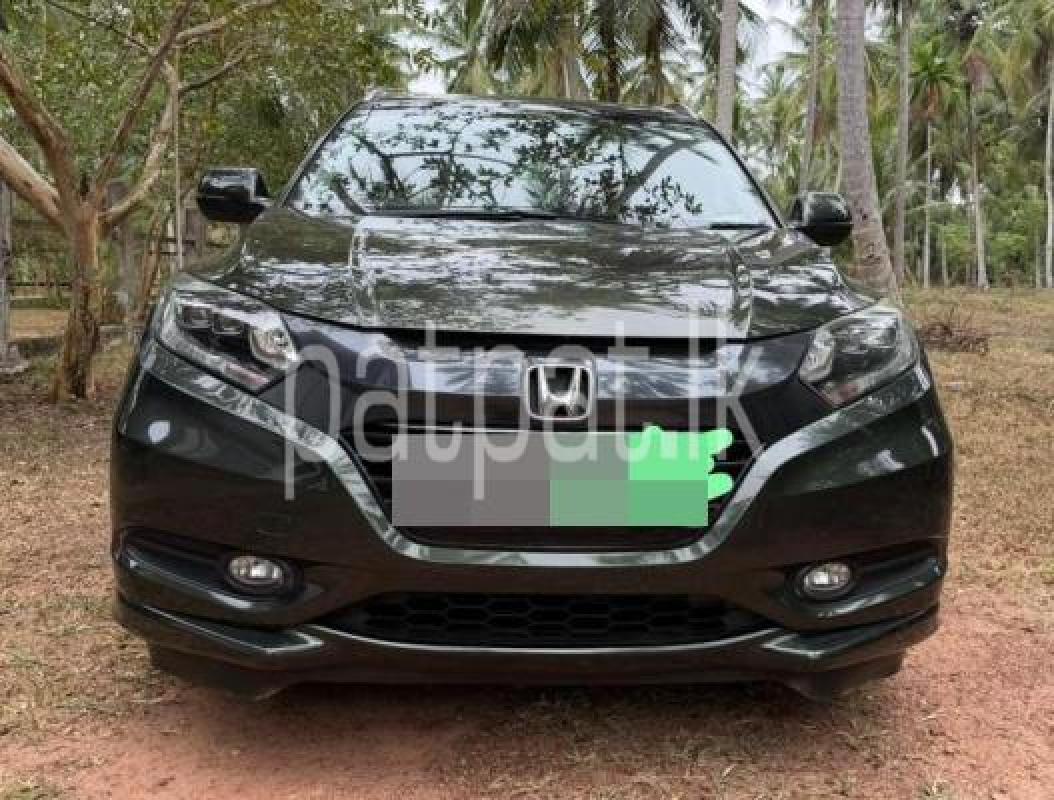 Honda Vezel 2015 -  SUV රථය sale in Sri Lanka - patpat.lk