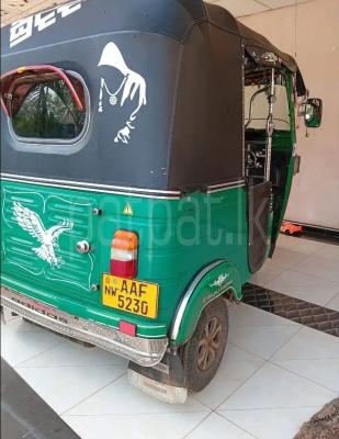 Bajaj Three Wheel 2012
