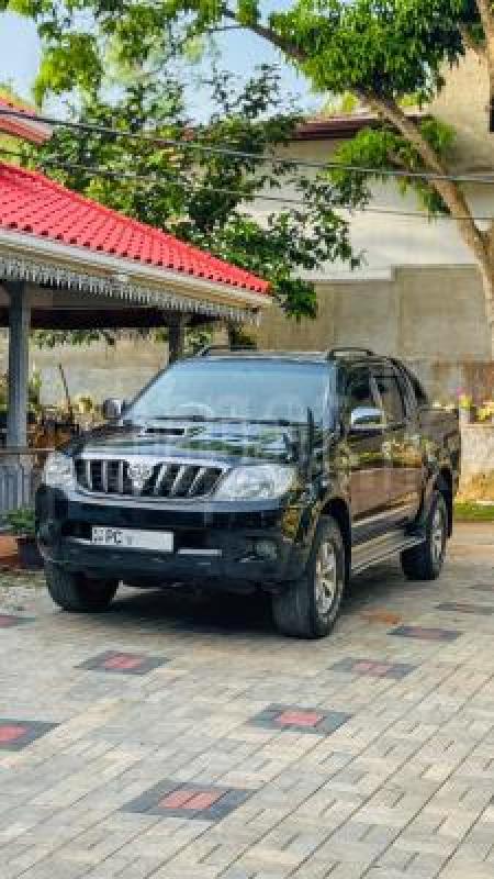 Toyota Hilux 2006 - Used Pick-up  sale in Sri Lanka - patpat.lk