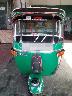 Bajaj Three Wheel 2005