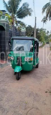 Bajaj Three Wheel 2010