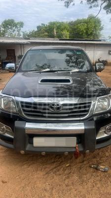 Toyota Hilux 2011 - பயன்படுத்தப்பட்டது சரக்கு போக்குவரத்து sale in Sri Lanka - patpat.lk