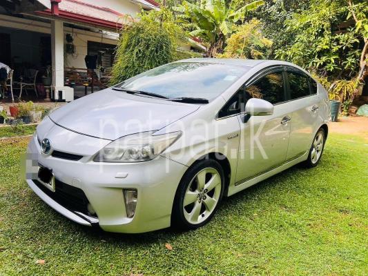 Toyota Prius 2012 - பயன்படுத்தப்பட்டது கார் sale in Sri Lanka - patpat.lk