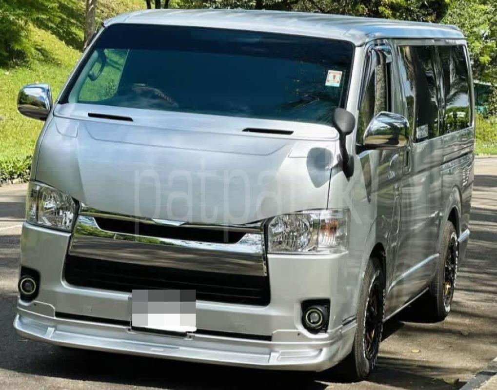 Toyota Hiace 2013 - භාවිතා කරන ලද වෑන් රථය sale in Sri Lanka - patpat.lk