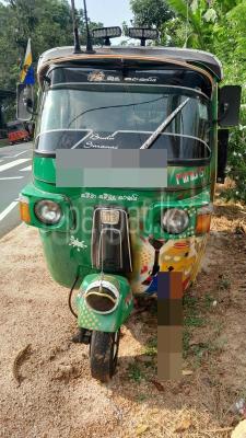 Bajaj Three Wheel 2009