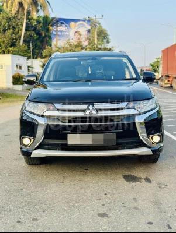Mitsubishi Outlander 2015 -  SUV රථය sale in Sri Lanka - patpat.lk