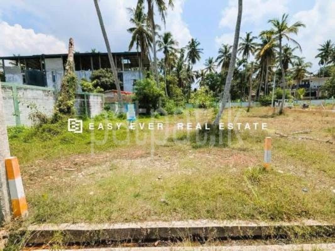 Residential Land for Sale in Katunayake
