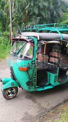 Bajaj Three Wheel 2006 - பயன்படுத்தப்பட்டது முச்சக்கர வண்டி sale in Sri Lanka - patpat.lk