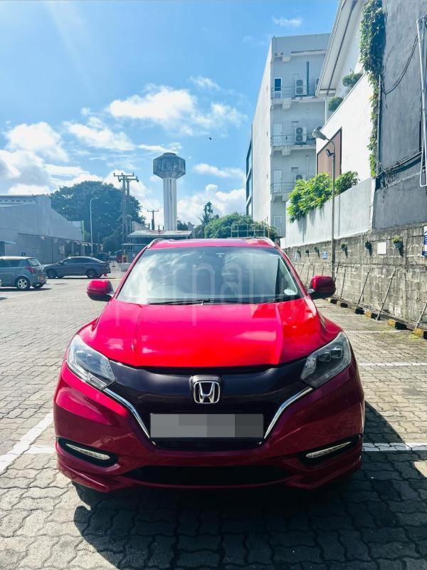 Honda Vezel 2015 -  SUV sale in Sri Lanka - patpat.lk