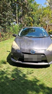 Toyota Aqua 2013 - பயன்படுத்தப்பட்டது கார் sale in Sri Lanka - patpat.lk