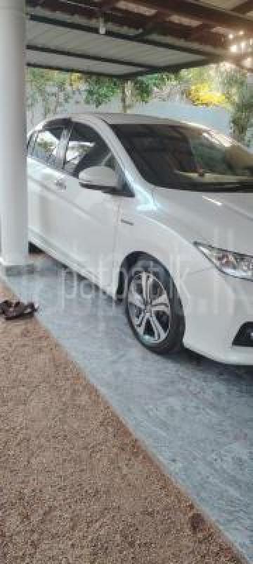Honda Grace 2016 - பயன்படுத்தப்பட்டது கார் sale in Sri Lanka - patpat.lk