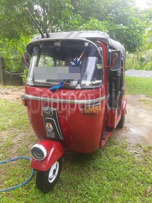 Bajaj Three Wheel 2004