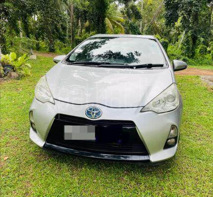 Toyota Aqua 2012 -  Car sale in Sri Lanka - patpat.lk
