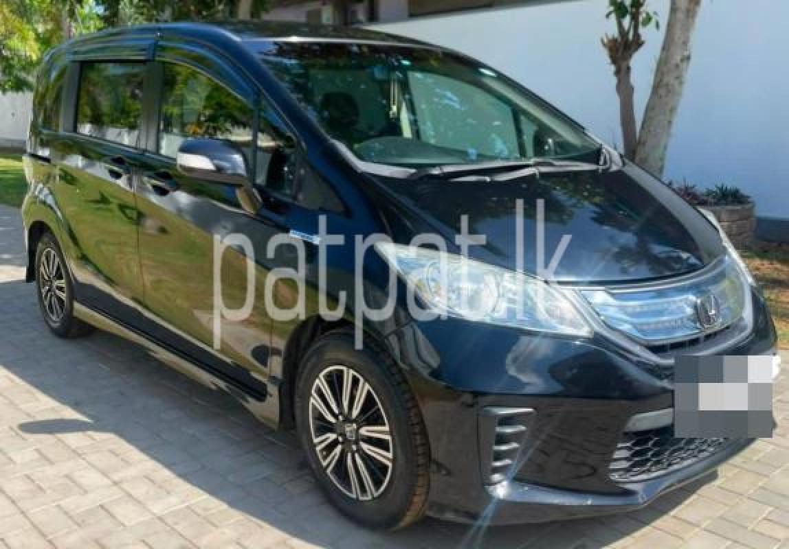 Honda Freed 2014 - Used Van sale in Sri Lanka - patpat.lk