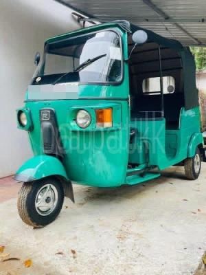 Bajaj Three Wheel 2013