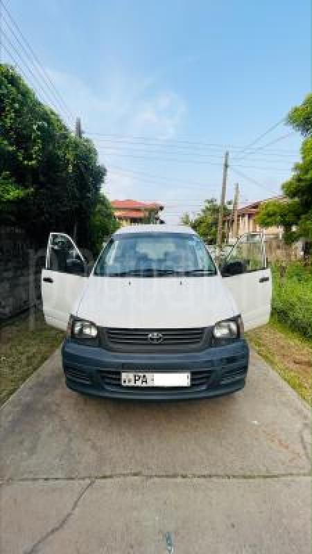 Toyota KR42 2005 - பயன்படுத்தப்பட்டது வேன் sale in Sri Lanka - patpat.lk