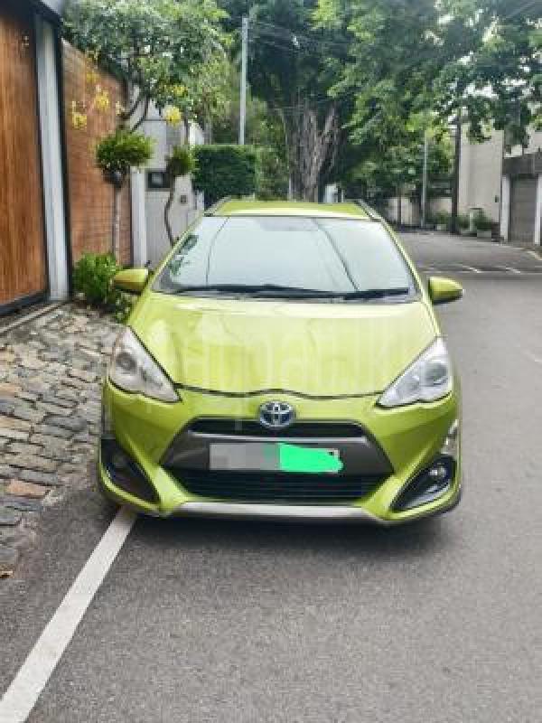 Toyota Aqua 2015 - භාවිතා කරන ලද කාර් sale in Sri Lanka - patpat.lk