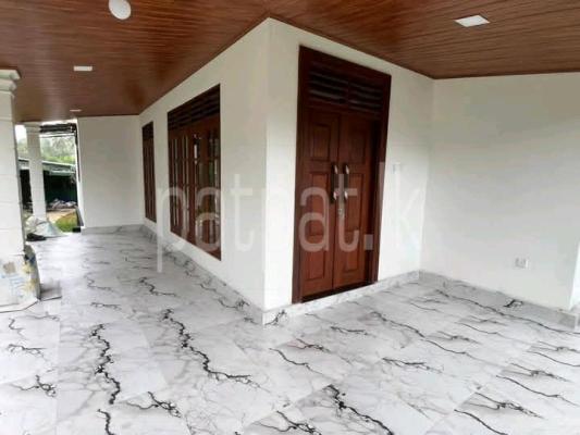 House for Sale in Kirindiwela