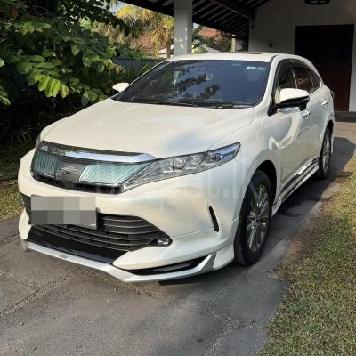 Toyota Harrier 2017