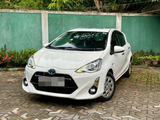 Toyota Aqua 2014 - භාවිතා කරන ලද කාර් sale in Sri Lanka - patpat.lk