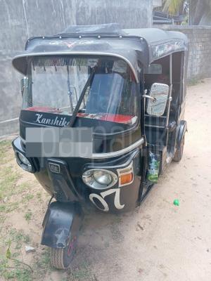 Bajaj Three Wheel 2011