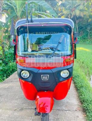 Bajaj Three Wheel 2014
